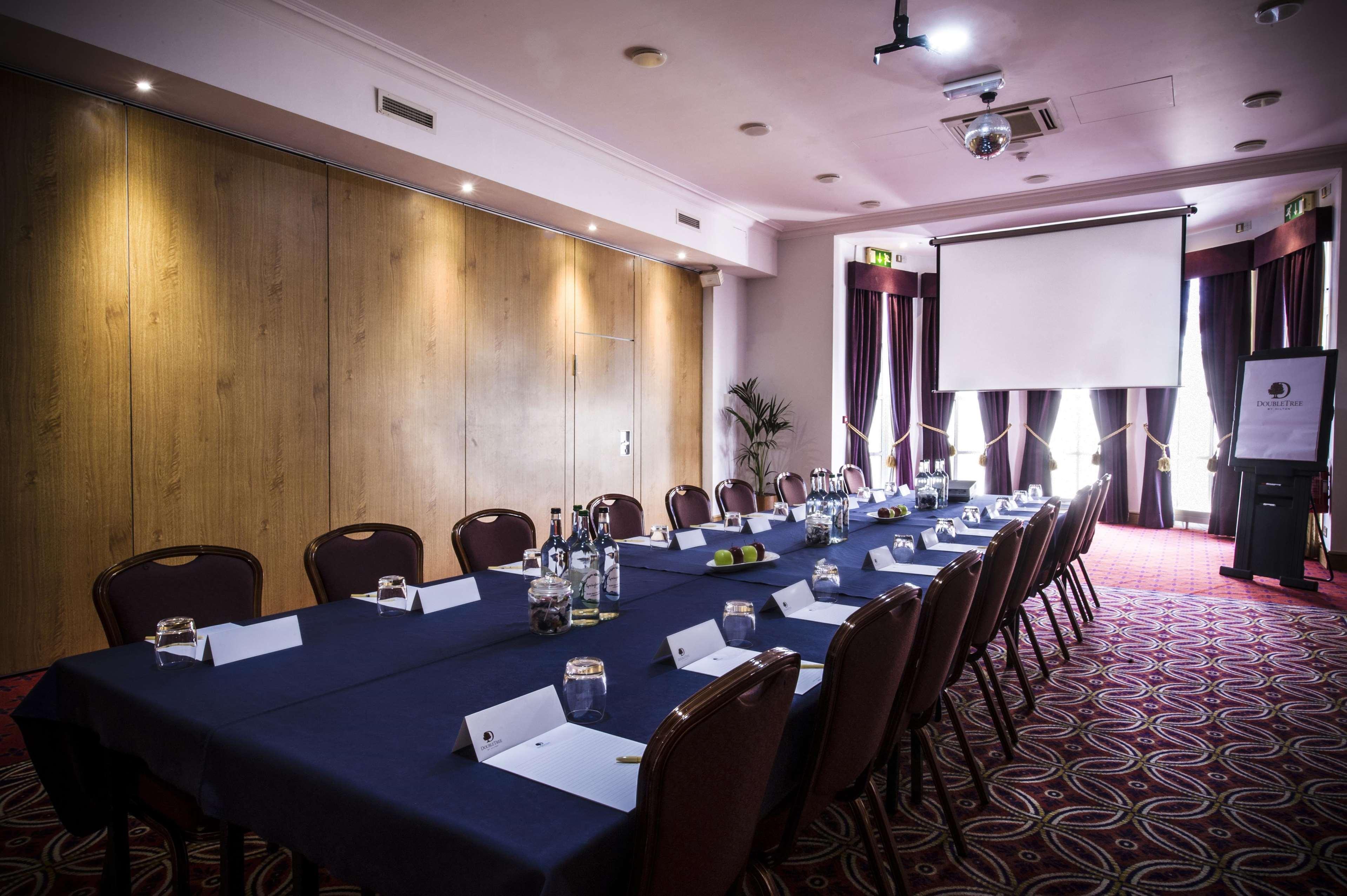 Doubletree By Hilton Cheltenham-Cotswolds Exterior foto