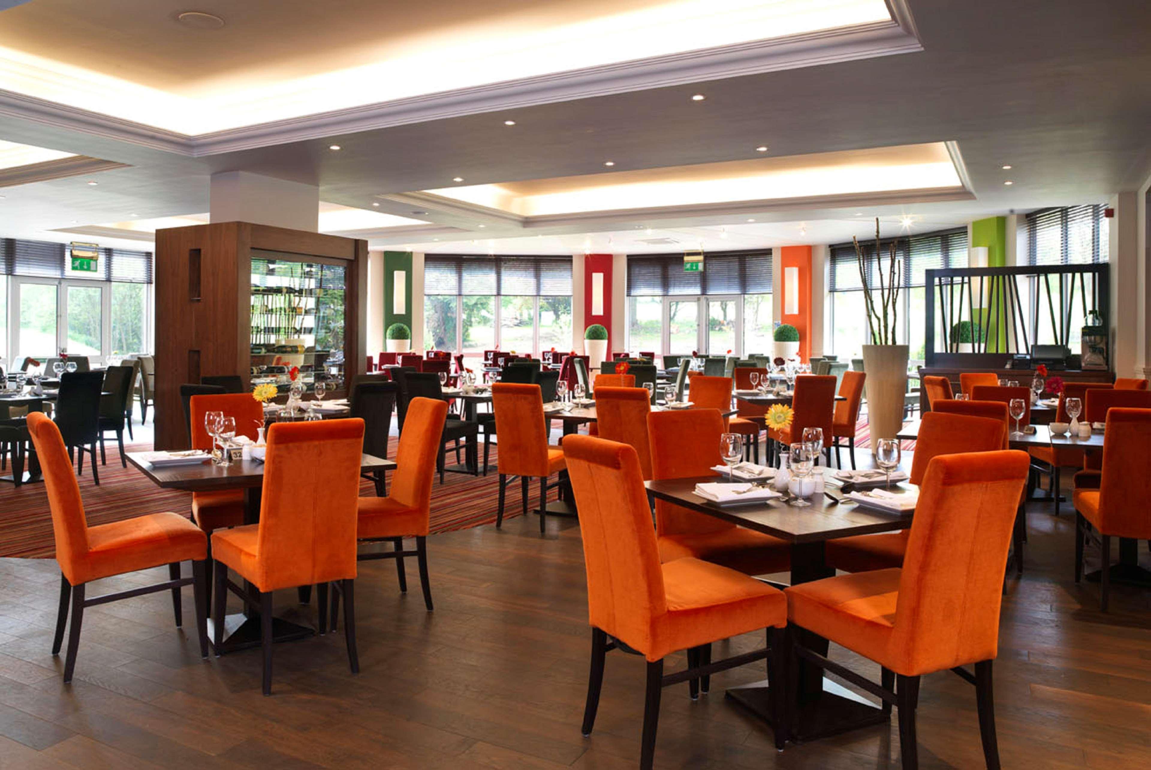 Doubletree By Hilton Cheltenham-Cotswolds Exterior foto