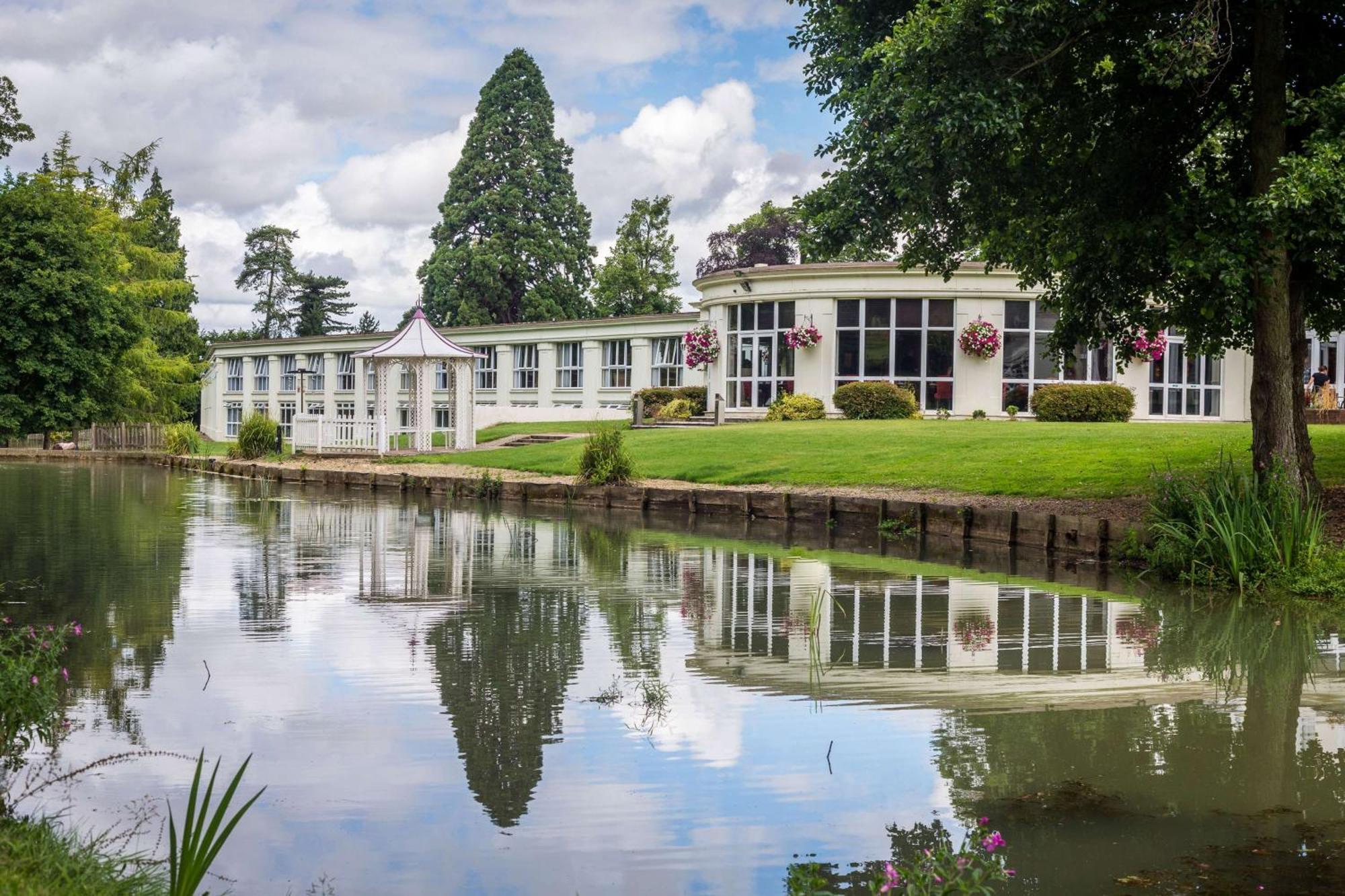 Doubletree By Hilton Cheltenham-Cotswolds Exterior foto