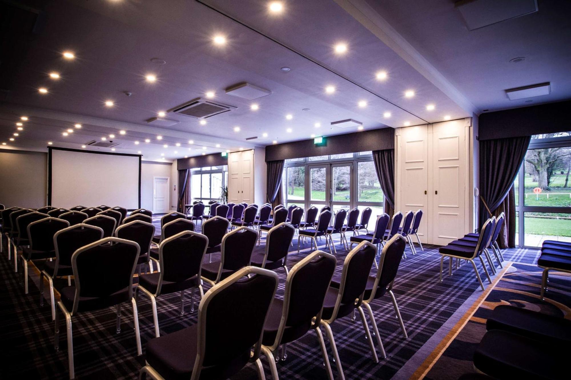 Doubletree By Hilton Cheltenham-Cotswolds Exterior foto